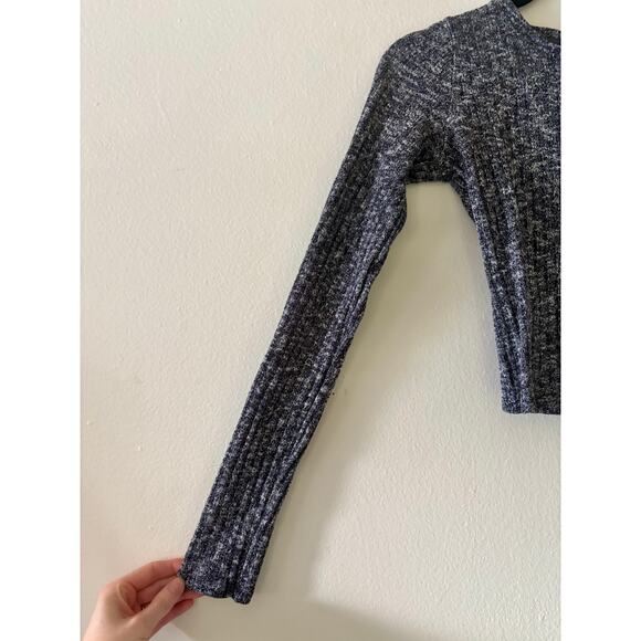 Abercrombie & Fitch Long Sleeve Crop Top Rib Knit Heather Gray Sweater Shirt - Picture 3 of 9